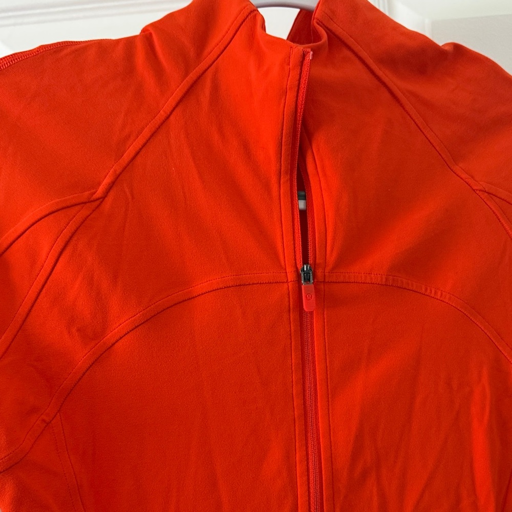 Lululemon 3-part set! Orangey-red. Sports bra, jacket, running shorts - Picture 3 of 9